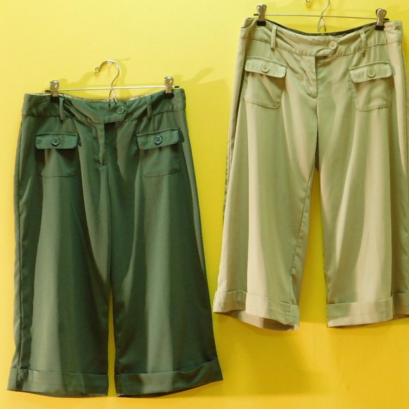 🔥 5/$25  2 pair of VTG Guess Jeans USA Capri with cuffs - Picture 1 of 8